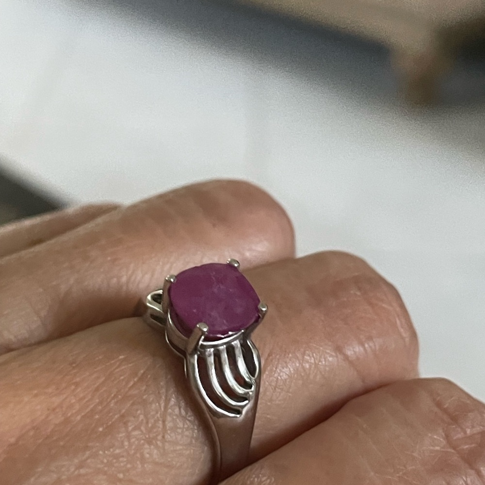 14k Ruby Ring - image 7